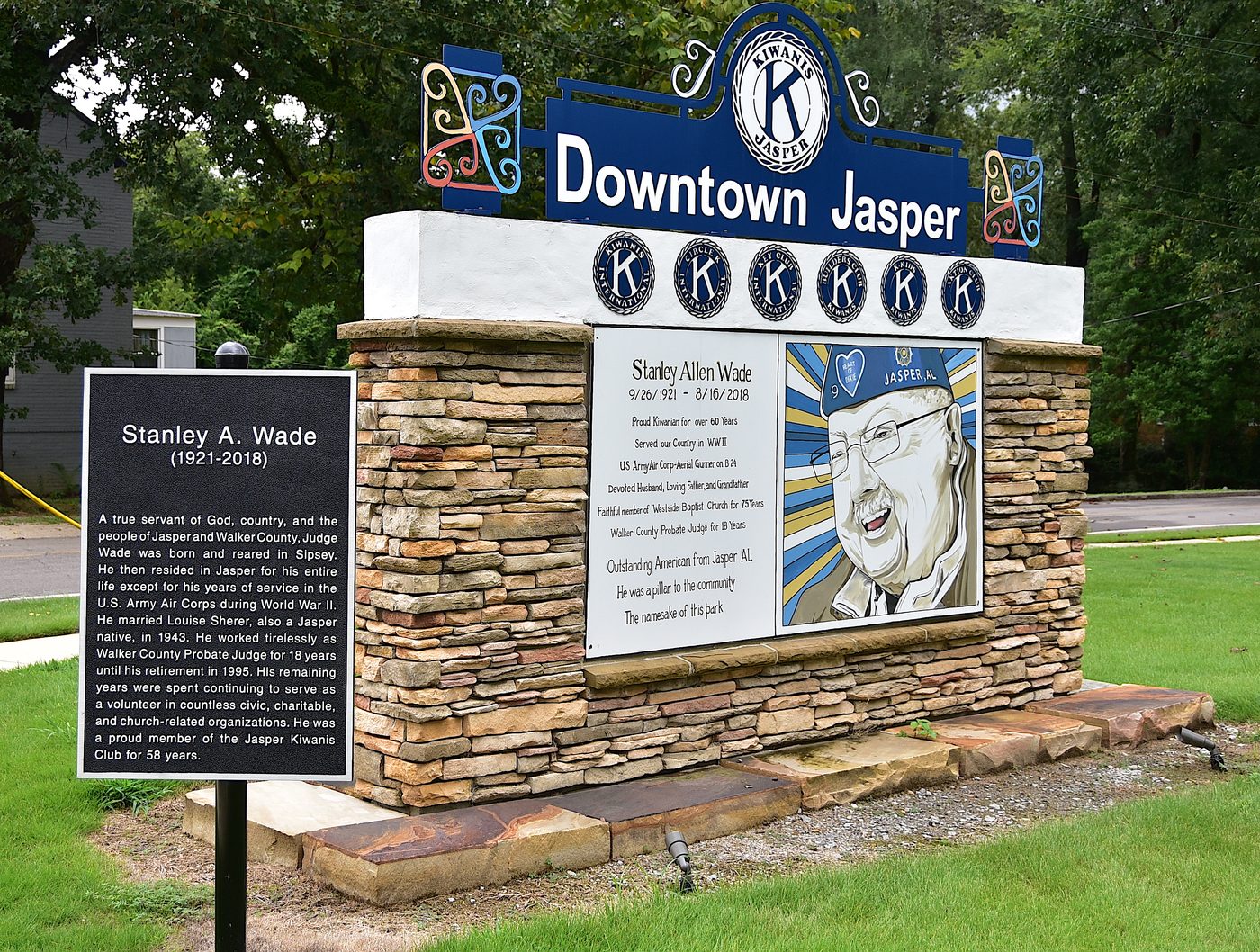 Stanley A. Wade Park gateway sign in Downtown Jasper